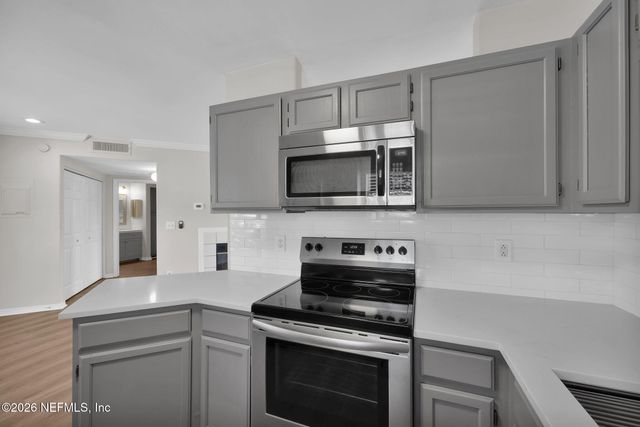 1800 THE GREENS Way 1509, Jacksonville Beach, FL 32250