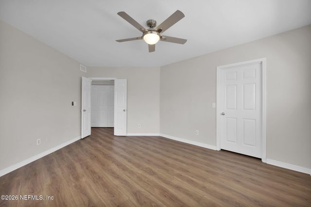 1800 THE GREENS Way 1509, Jacksonville Beach, FL 32250