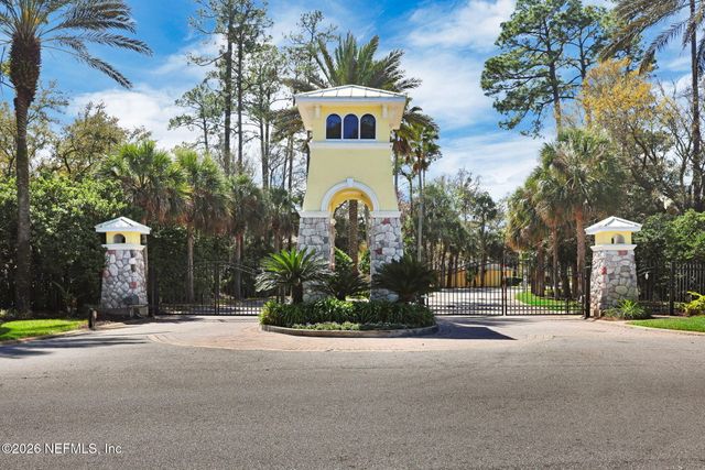 1800 THE GREENS Way 1509, Jacksonville Beach, FL 32250