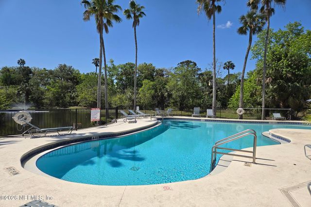 1800 THE GREENS Way 1509, Jacksonville Beach, FL 32250