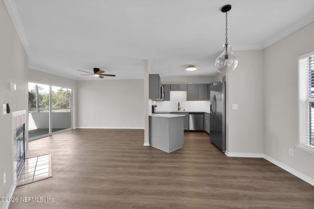 1800 THE GREENS Way 1509, Jacksonville Beach, FL 32250