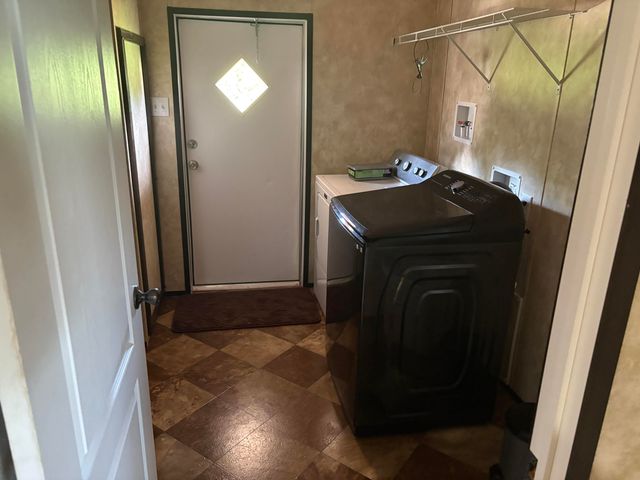 66 Garden Drive, Flat Lick, KY 40935