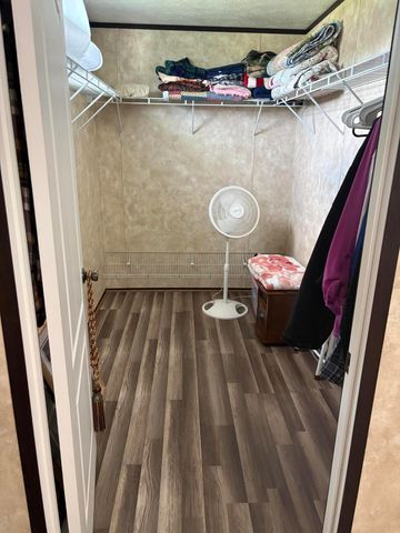 66 Garden Drive, Flat Lick, KY 40935