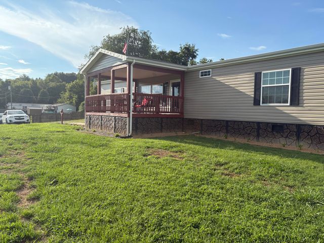 66 Garden Drive, Flat Lick, KY 40935