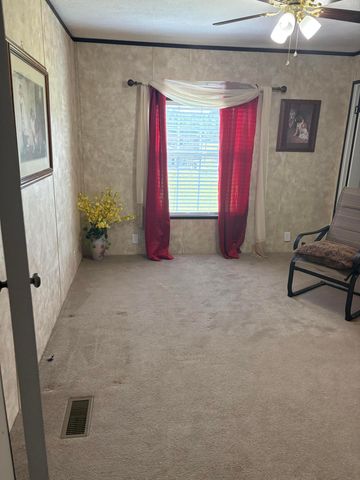 66 Garden Drive, Flat Lick, KY 40935