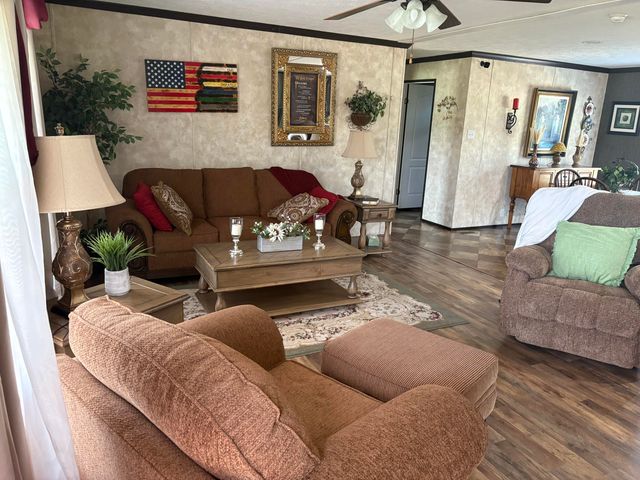 66 Garden Drive, Flat Lick, KY 40935