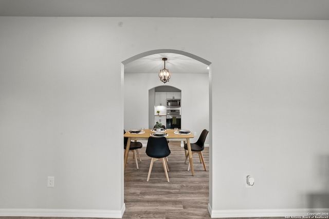 2614 W Poplar, San Antonio, TX 78207