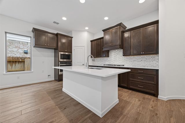 5015 Bowen Prairie Drive, Rosenberg, TX 77471