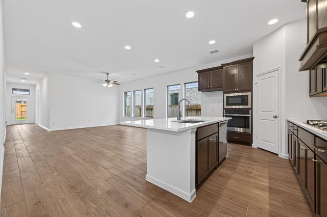 5015 Bowen Prairie Drive, Rosenberg, TX 77471