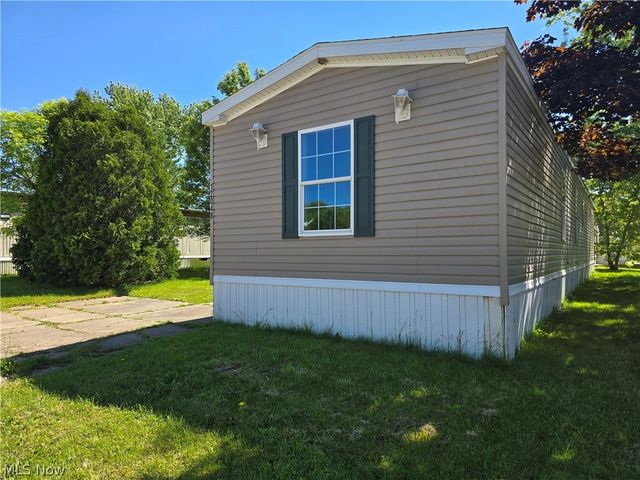 12048 Nicki Lane, Chardon, OH 44024
