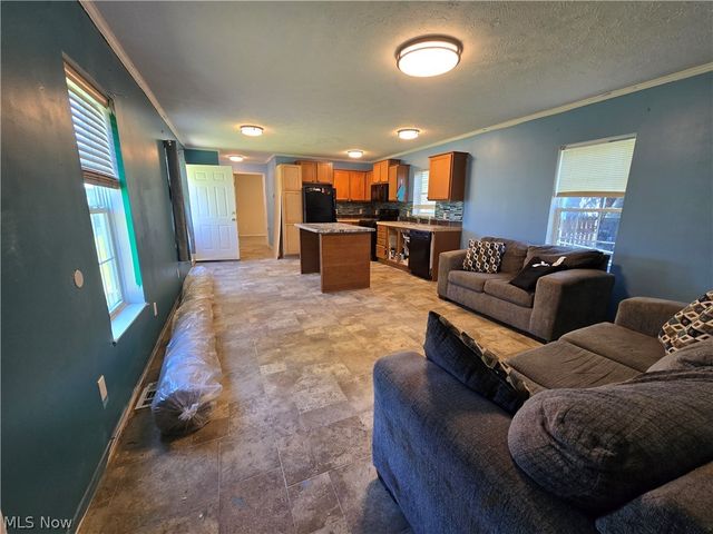 12048 Nicki Lane, Chardon, OH 44024