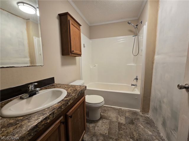 12048 Nicki Lane, Chardon, OH 44024