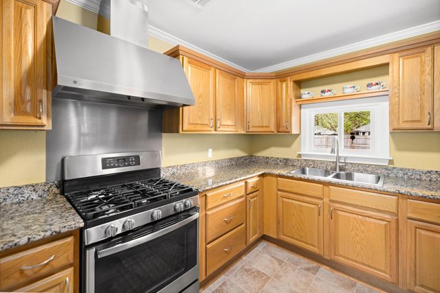 118 Palmetto Avenue, Mary Esther, FL 32569