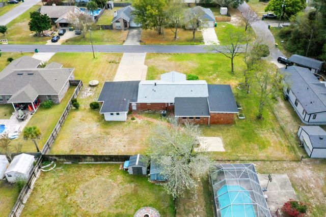 118 Palmetto Avenue, Mary Esther, FL 32569