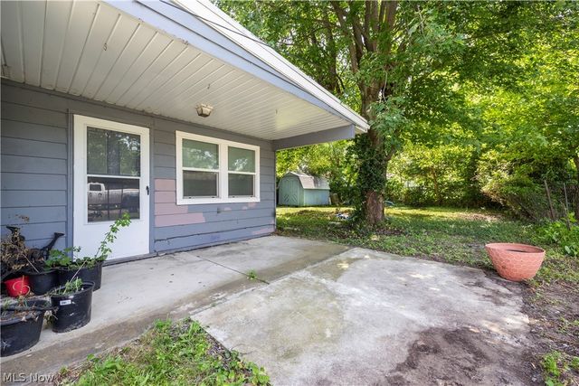 2886 Grant Street, Lorain, OH 44052