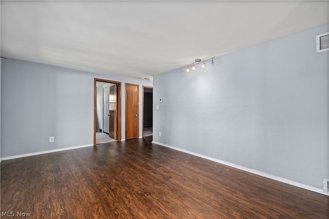 2886 Grant Street, Lorain, OH 44052