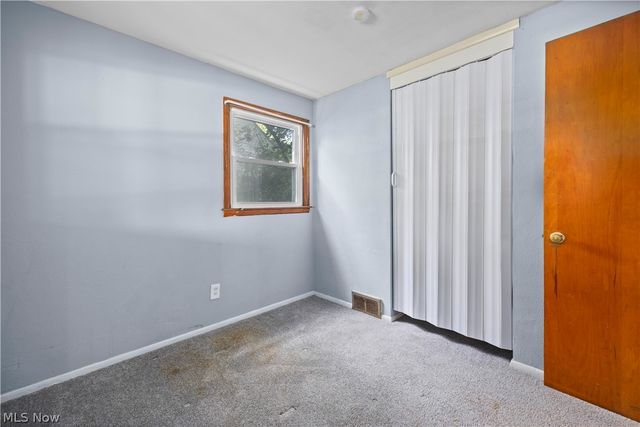2886 Grant Street, Lorain, OH 44052