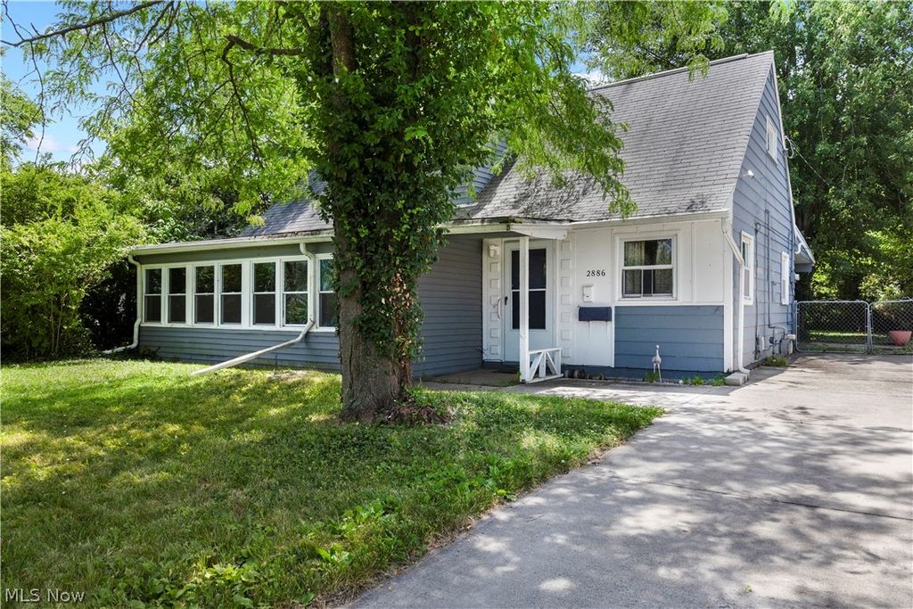 2886 Grant Street, Lorain, OH 44052