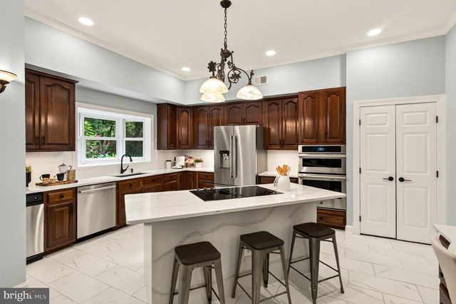 11540 QUAILWOOD MANOR DR, Fairfax Station, VA 22039