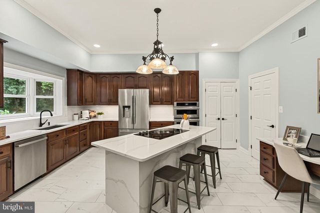 11540 QUAILWOOD MANOR DR, Fairfax Station, VA 22039