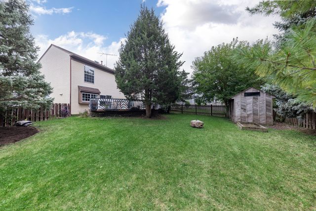 3242 Gresham Lane E Lane, Aurora, IL 60504