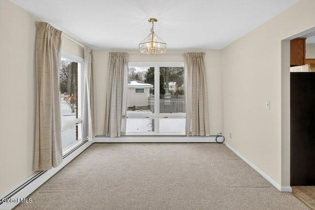 2 Dawn Drive, Colonie, NY 12205