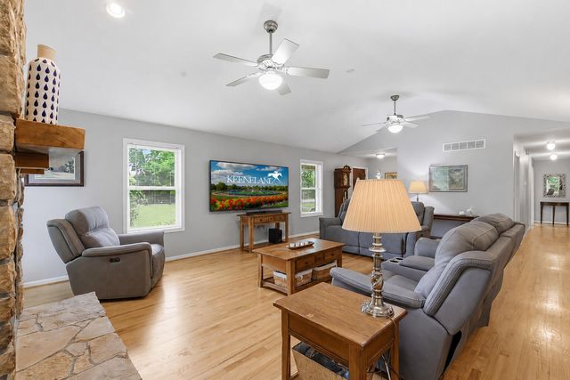 863 Mink Run Road, Frankfort, KY 40601