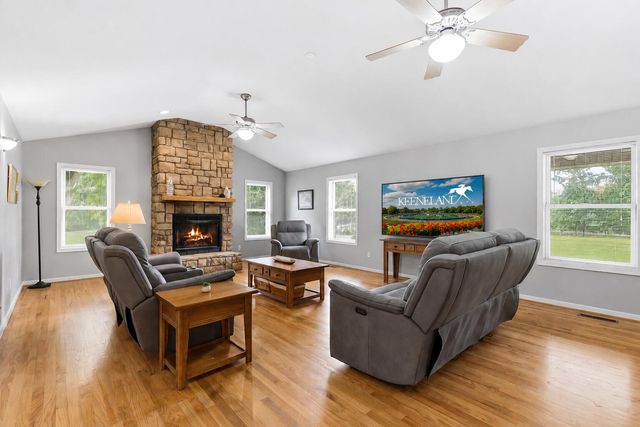 863 Mink Run Road, Frankfort, KY 40601