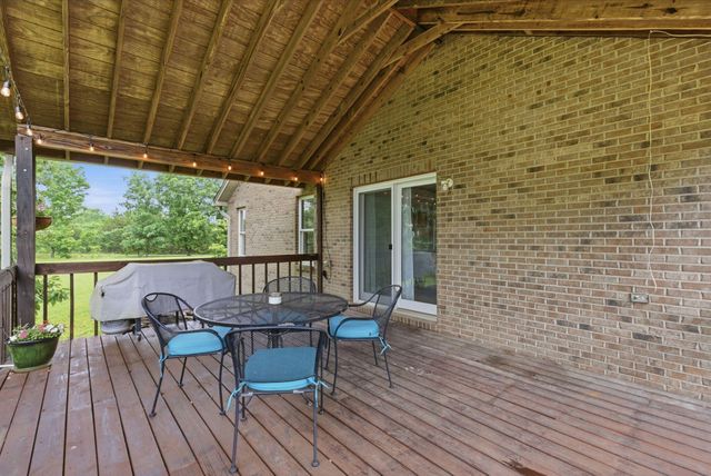 863 Mink Run Road, Frankfort, KY 40601
