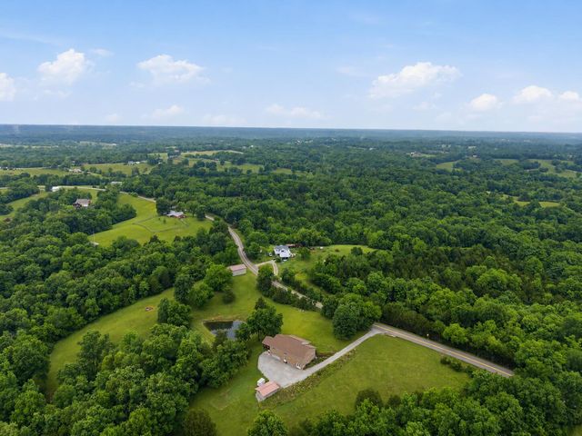 863 Mink Run Road, Frankfort, KY 40601