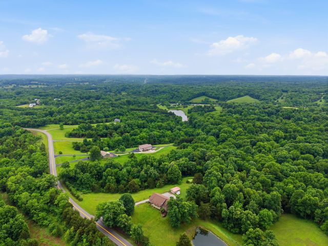 863 Mink Run Road, Frankfort, KY 40601