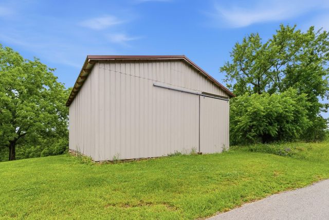 863 Mink Run Road, Frankfort, KY 40601