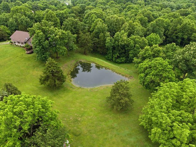 863 Mink Run Road, Frankfort, KY 40601