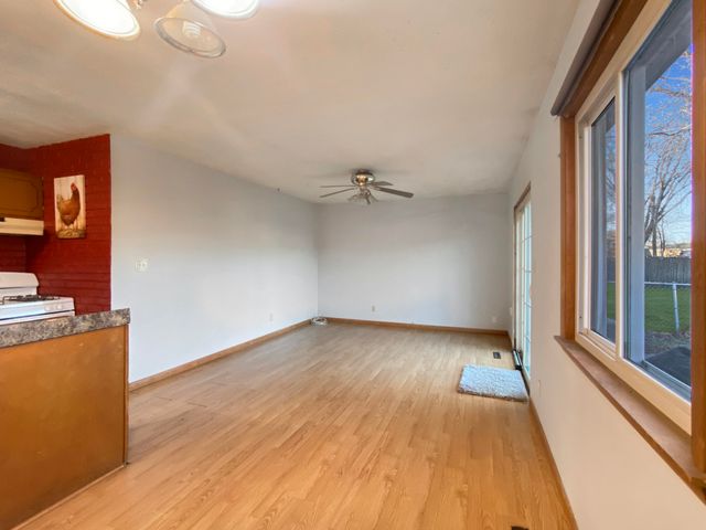 703 N Glenwood Avenue, Griffith, IN 46319