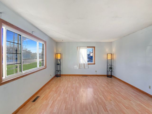 703 N Glenwood Avenue, Griffith, IN 46319