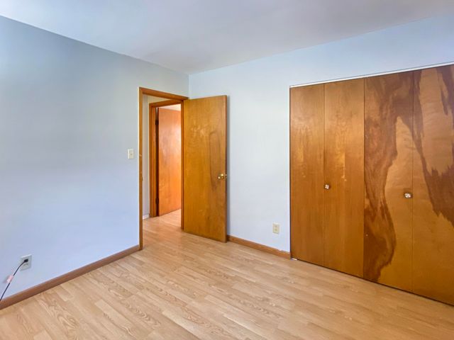 703 N Glenwood Avenue, Griffith, IN 46319