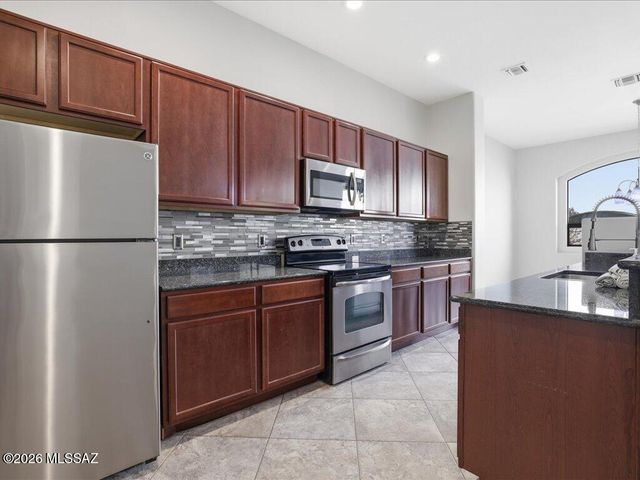 9537 E Ventaso Ci Circle E, Tucson, AZ 85715