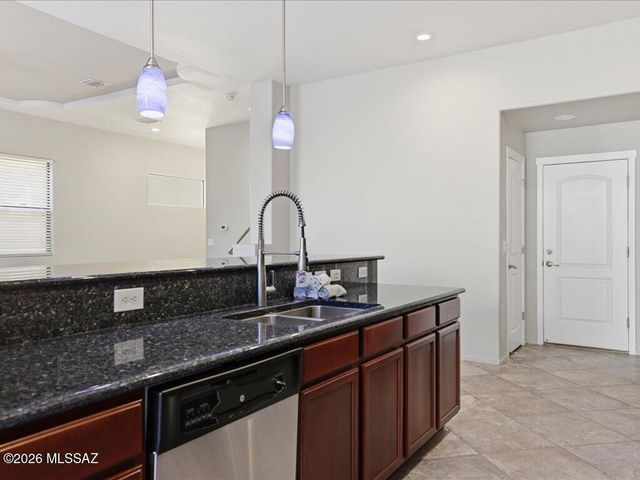 9537 E Ventaso Ci Circle E, Tucson, AZ 85715