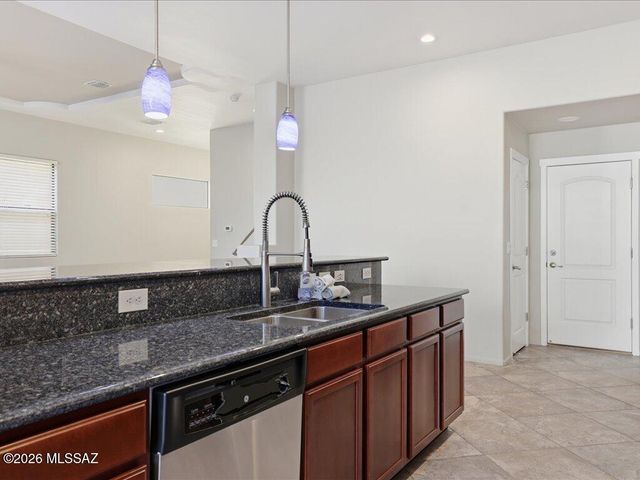 9537 E Ventaso Ci Circle E, Tucson, AZ 85715