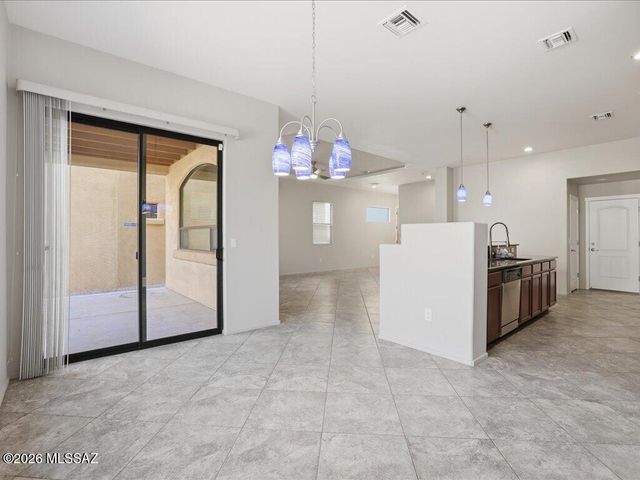 9537 E Ventaso Ci Circle E, Tucson, AZ 85715