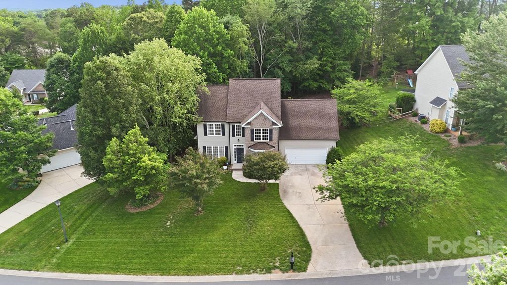 470 Fox Ridge Court, Stanley, NC 28164