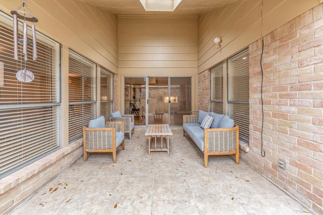 6603 Pauma Drive, Houston, TX 77069