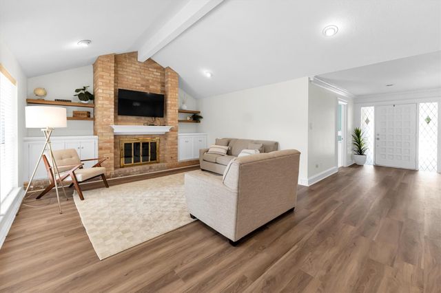6603 Pauma Drive, Houston, TX 77069