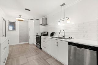 2824 Briarhurst Drive 14, Houston, TX 77057