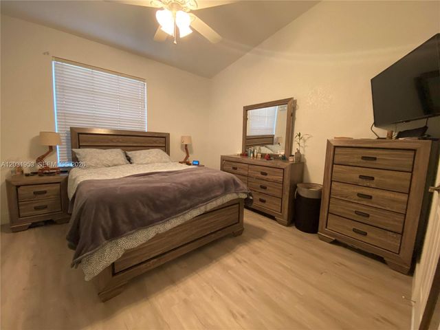 711 SW 148th Ave 402, Sunrise, FL 33325