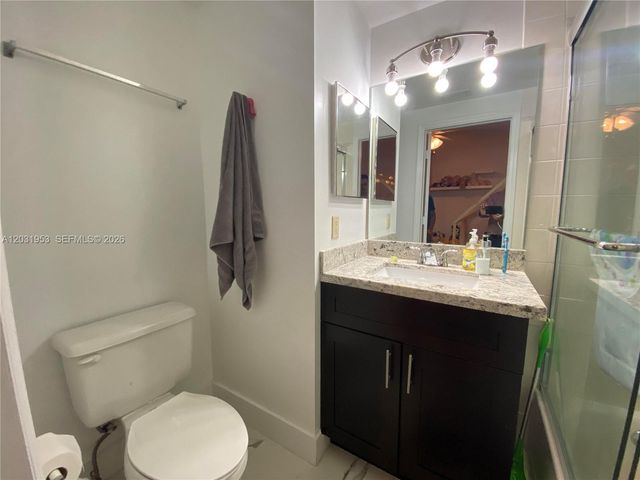 711 SW 148th Ave 402, Sunrise, FL 33325