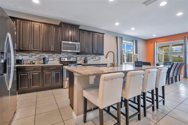 210 BURMA STREET, Kissimmee, FL 34747