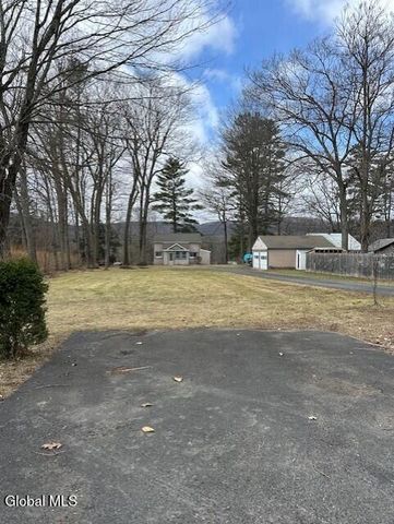 107 Harris Avenue, Lake Luzerne, NY 12846