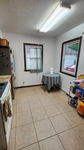 1105 Bundy Street, Des Moines, IA 50315