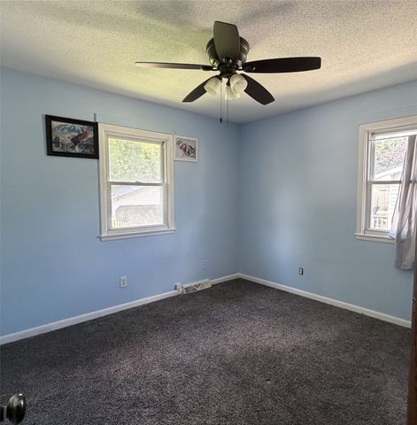 1105 Bundy Street, Des Moines, IA 50315